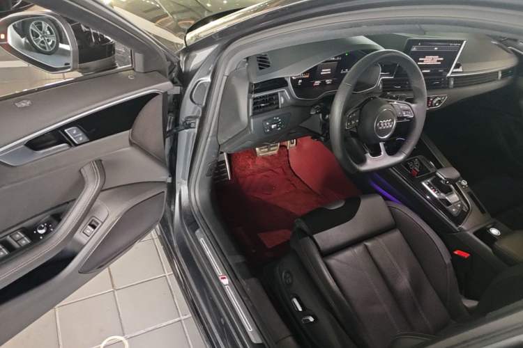 Used Audi A4L 2024 40 TFSI Luxury Dynamic Edition Driver Seat