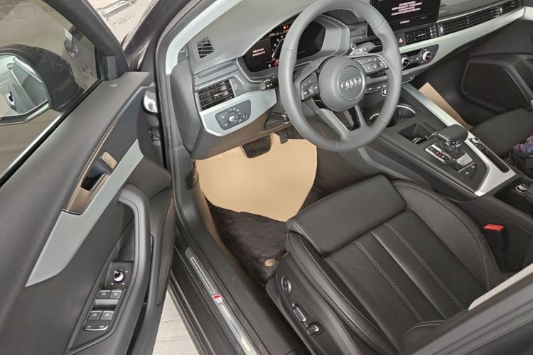 Used Audi A4L 2024 40 TFSI Fashion Dynamic Model Driver Seat