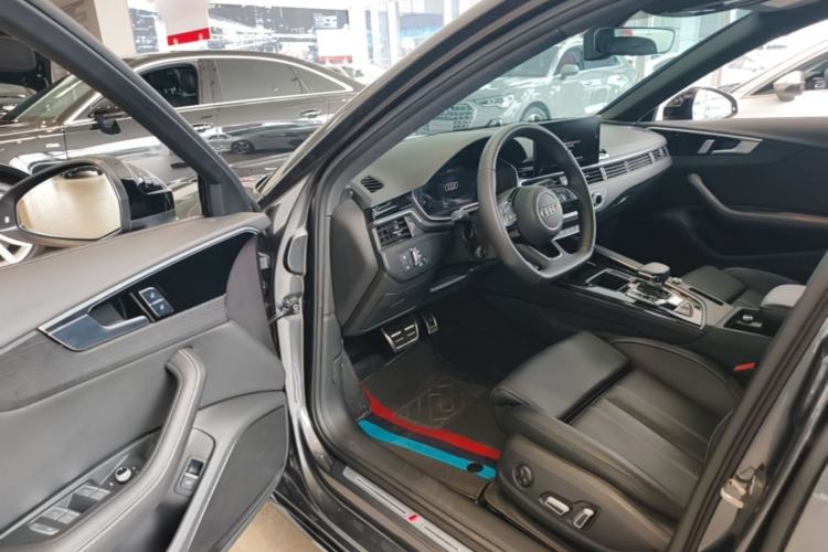 Used Audi A4L 2024 40 TFSI Luxury Dynamic Edition Driver Seat