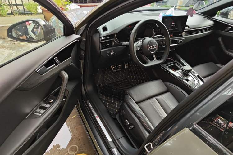 Used Audi A4L 2024 40 TFSI Luxury Dynamic Edition Driver Seat