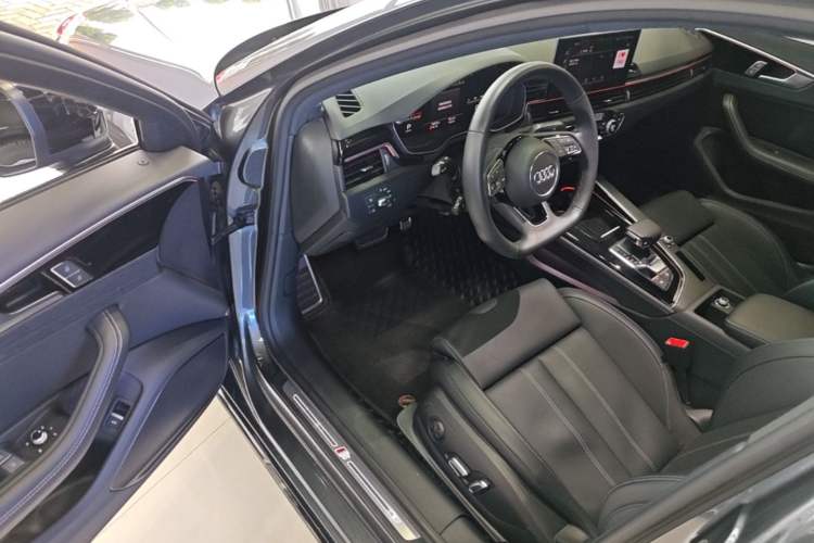 Used Audi A4L 2024 40 TFSI Luxury Dynamic Edition Driver Seat