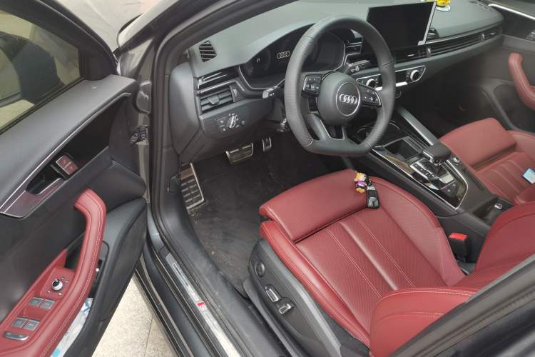 Used Audi A4L 2024 40 TFSI Luxury Dynamic Edition Driver Seat
