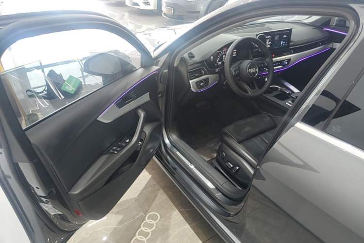 Used Audi A4L 2024 40 TFSI Fashion Dynamic Model Driver Seat