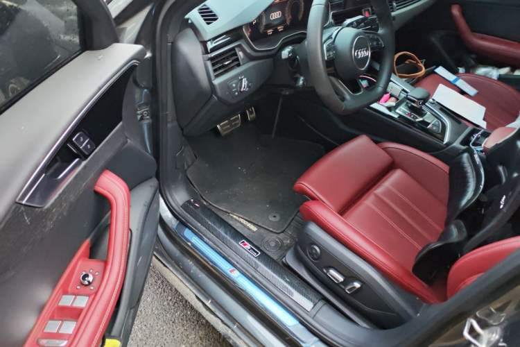 Used Audi A4L 2024 40 TFSI Luxury Dynamic Edition Driver Seat