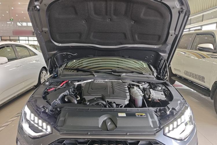 Used Audi A4L 2024 40 TFSI Luxury Dynamic Edition Engine Bay