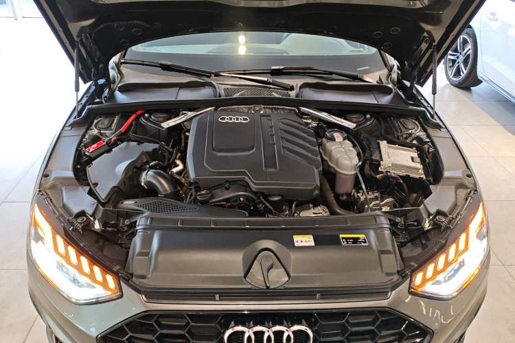 Used Audi A4L 2024 40 TFSI Luxury Dynamic Edition Engine Bay
