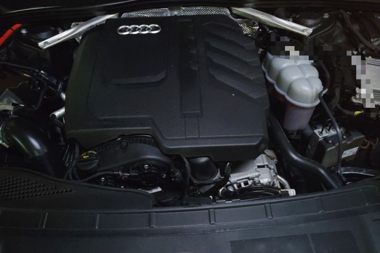 Used Audi A4L 2024 40 TFSI Fashion Dynamic Model Engine Bay