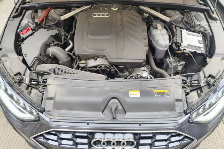 Used Audi A4L 2024 40 TFSI Fashion Dynamic Model Engine Bay