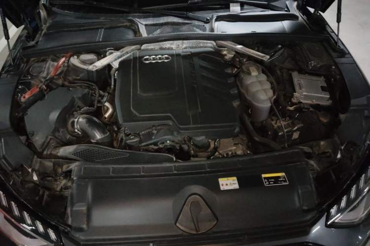 Used Audi A4L 2024 40 TFSI Luxury Dynamic Edition Engine Bay