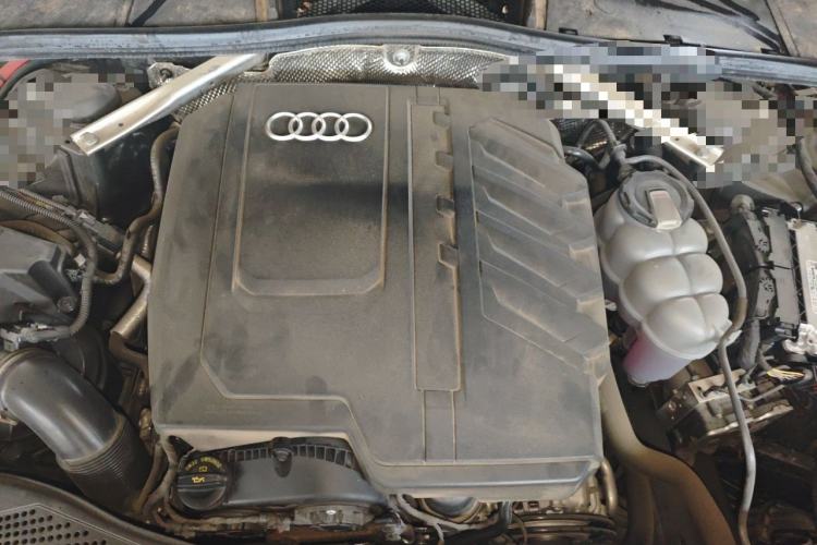 Used Audi A4L 2024 40 TFSI Fashion Dynamic Model Engine Bay
