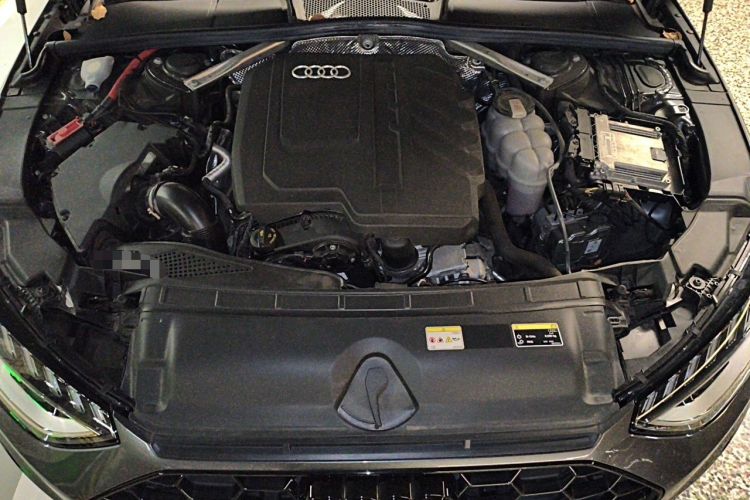 Used Audi A4L 2024 40 TFSI Luxury Dynamic Edition Engine Bay