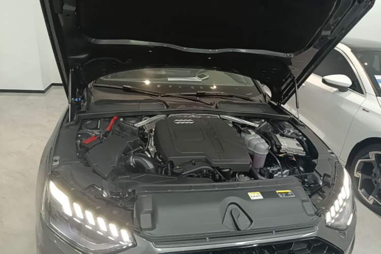 Used Audi A4L 2024 40 TFSI quattro RS Performance Package Engine Bay
