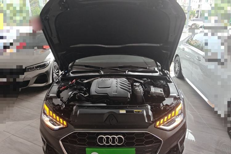 Used Audi A4L 2024 40 TFSI Fashion Dynamic Model Engine Bay
