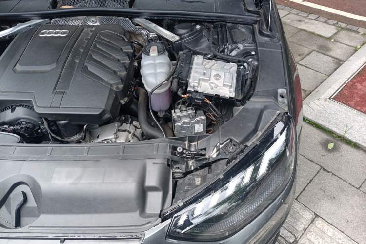 Used Audi A4L 2024 45 TFSI quattro Prestige Dynamic Edition Engine Bay Left