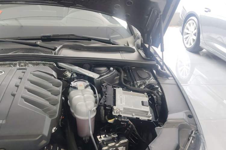 Used Audi A4L 2024 40 TFSI quattro RS Performance Package Engine Bay Left