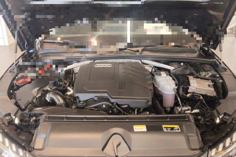 Used Audi A4L 2024 40 TFSI Fashion Dynamic Model Engine Bay