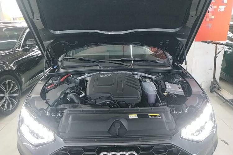 Used Audi A4L 2024 40 TFSI Luxury Dynamic Edition Engine Bay