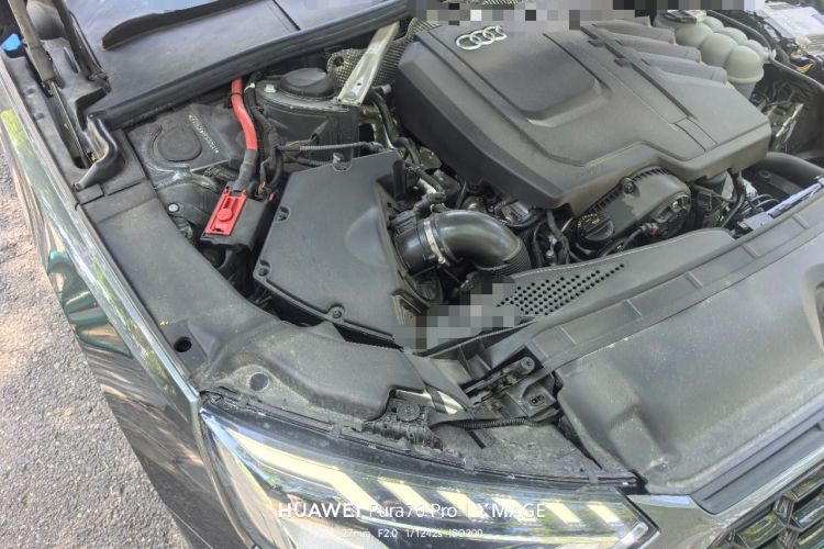 Used Audi A4L 2024 40 TFSI Luxury Dynamic Edition Engine Bay Right
