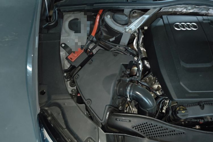 Used Audi A4L 2024 40 TFSI Luxury Dynamic Edition (Starry Night Version) Engine Bay Right