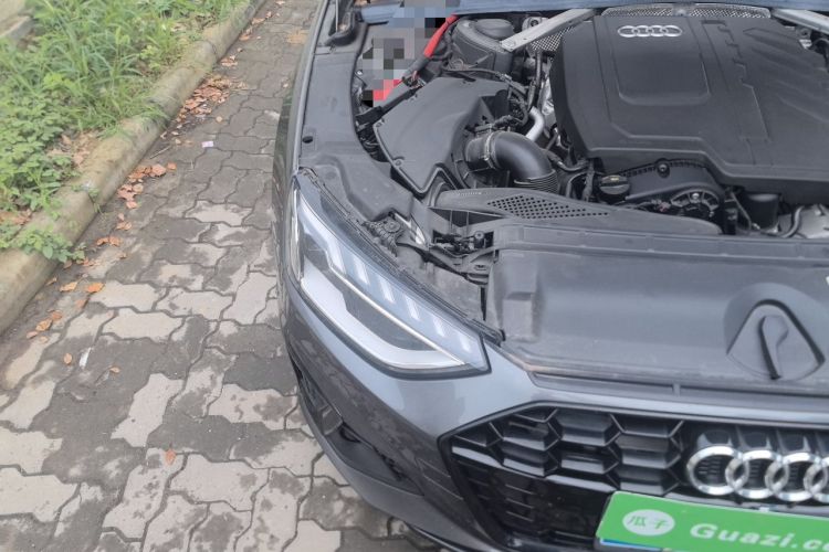 Used Audi A4L 2024 40 TFSI Luxury Dynamic Edition Engine Bay Right