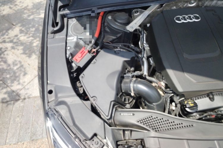 Used Audi A4L 2024 40 TFSI Luxury Dynamic Edition Engine Bay Right