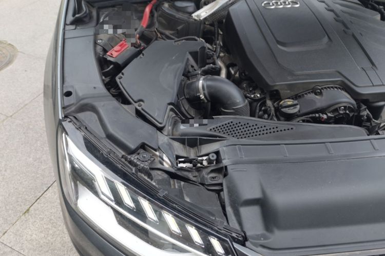 Used Audi A4L 2024 40 TFSI Luxury Dynamic Edition Engine Bay Right