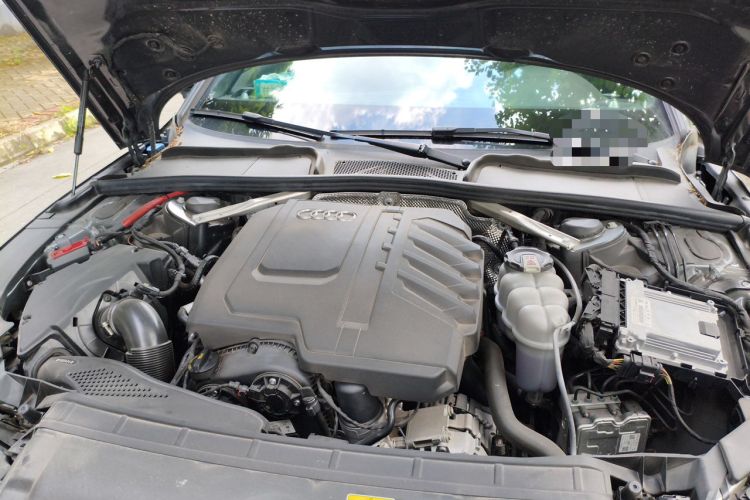 Used Audi A4L 2024 40 TFSI quattro RS Performance Package Engine Bay Right
