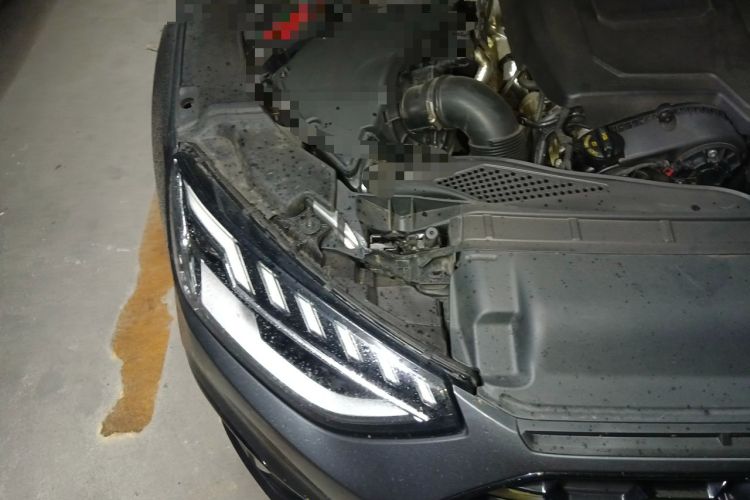 Used Audi A4L 2024 40 TFSI Luxury Dynamic Edition Engine Bay Right