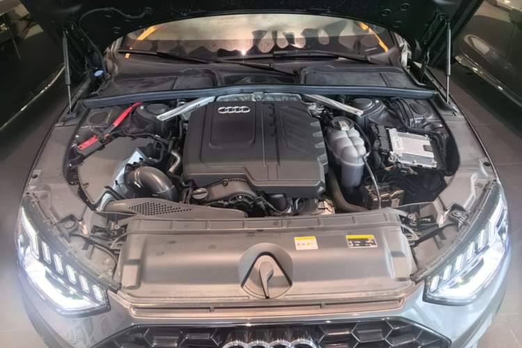 Used Audi A4L 2024 40 TFSI Luxury Dynamic Edition Engine Bay