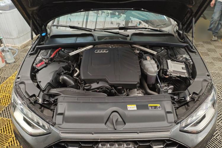 Used Audi A4L 2024 40 TFSI Luxury Dynamic Edition Engine Bay