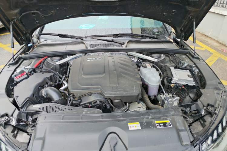 Used Audi A4L 2024 40 TFSI Luxury Dynamic Edition Engine Bay