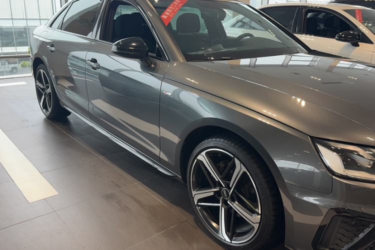 Used Audi A4L 2024 40 TFSI Luxury Dynamic Edition Exterior 1