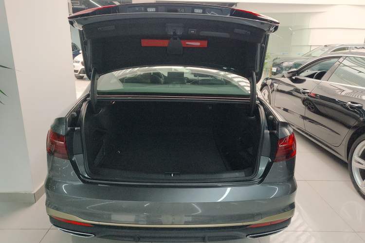 Used Audi A4L 2024 40 TFSI quattro RS Performance Package Exterior 5