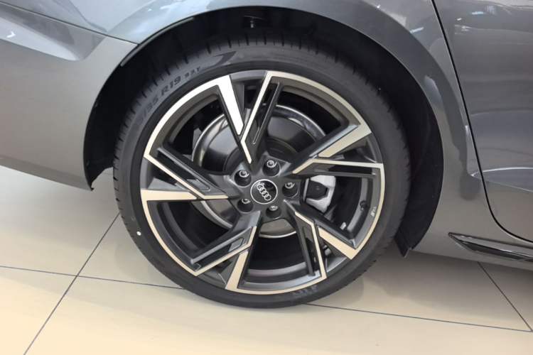 Used Audi A4L 2024 40 TFSI quattro RS Performance Package Exterior 5