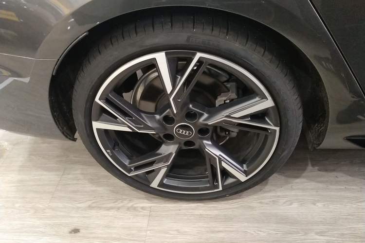 Used Audi A4L 2024 40 TFSI quattro RS Performance Package Exterior 5