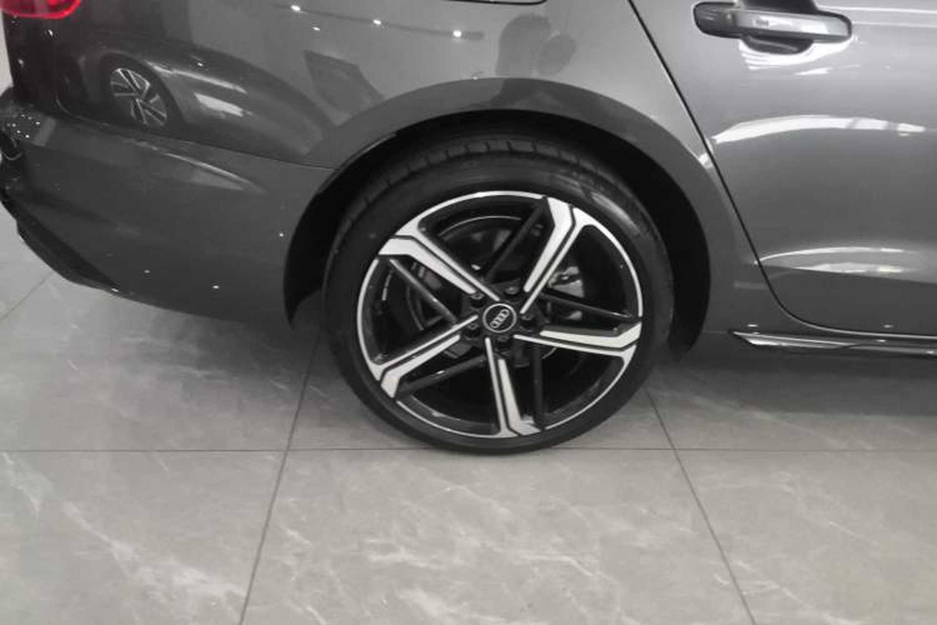 Used Audi A4L 2024 40 TFSI Luxury Dynamic Edition Exterior 5