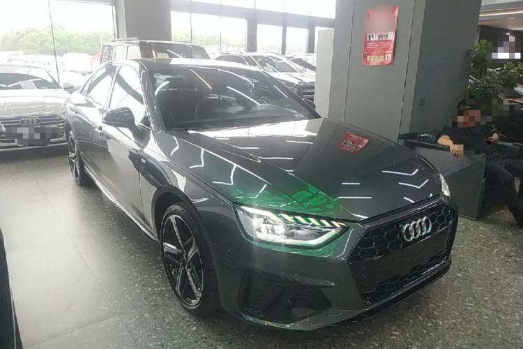 Used Audi A4L 2024 40 TFSI Luxury Dynamic Edition Front Right 45 Deg