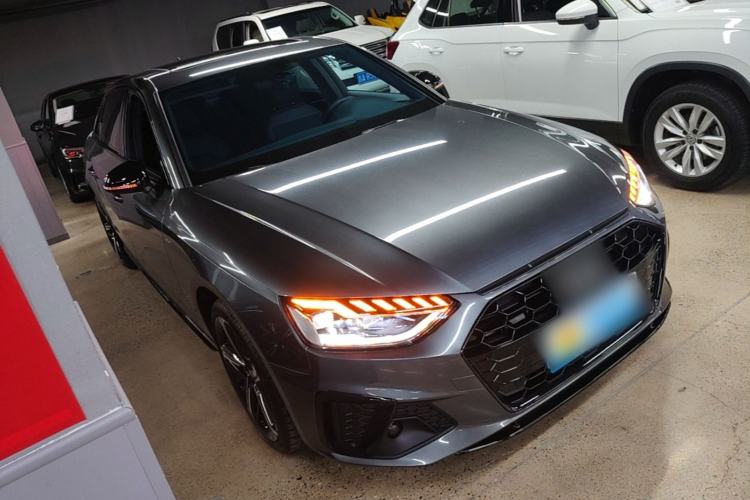 Used Audi A4L 2024 40 TFSI Luxury Dynamic Edition Front Right 45 Deg