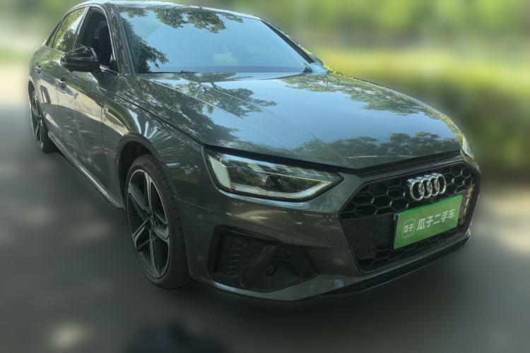 Used Audi A4L 2024 40 TFSI Luxury Dynamic Edition Front Right 45 Deg