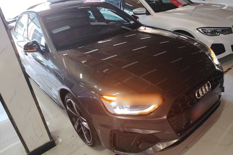 Used Audi A4L 2024 40 TFSI Luxury Dynamic Edition Front Right 45 Deg