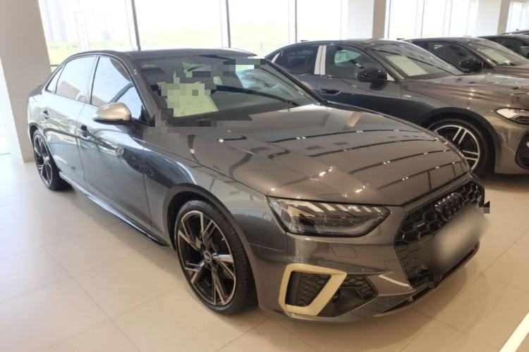 Used Audi A4L 2024 40 TFSI quattro RS Performance Package Front Right 45 Deg