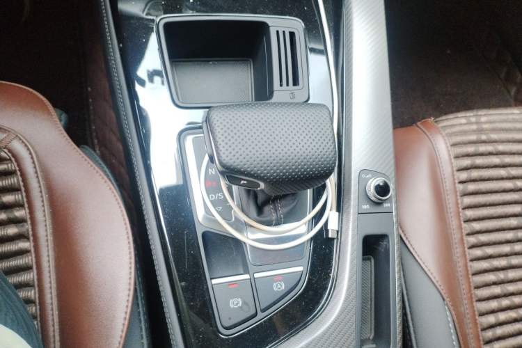 Used Audi A4L 2024 40 TFSI quattro RS Performance Package Gear Lever