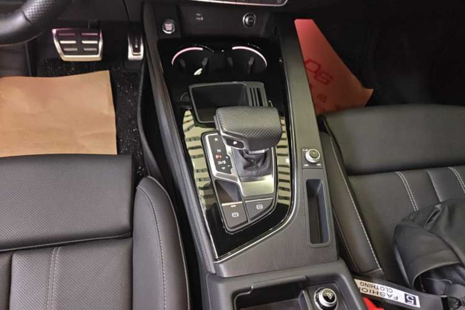 Used Audi A4L 2024 40 TFSI Luxury Dynamic Edition Gear Lever