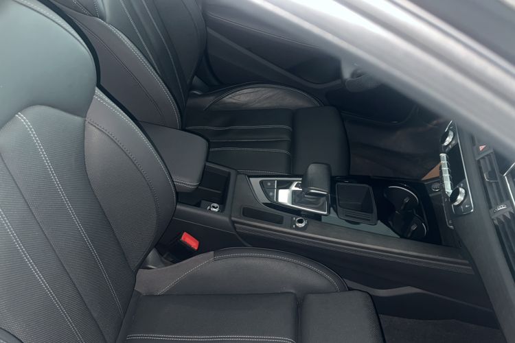 Used Audi A4L 2024 40 TFSI Luxury Dynamic Edition Gear Lever