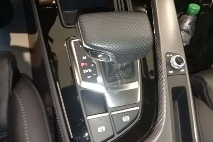 Used Audi A4L 2024 40 TFSI quattro RS Performance Package Gear Lever