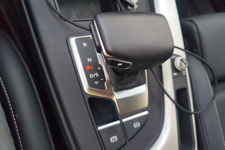 Used Audi A4L 2024 40 TFSI Fashion Dynamic Model Gear Lever