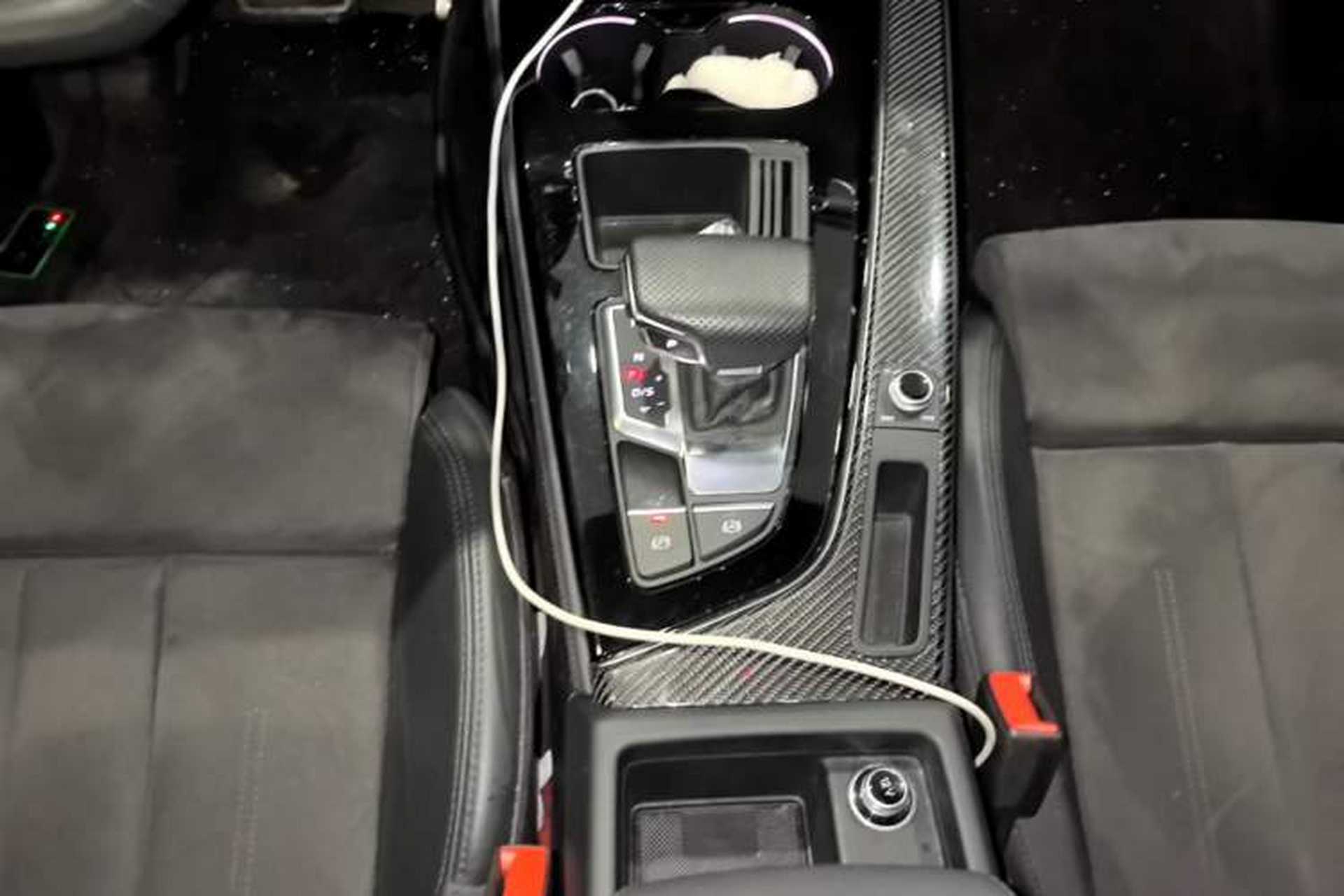 Used Audi A4L 2024 45 TFSI quattro Prestige Dynamic Edition Gear Lever