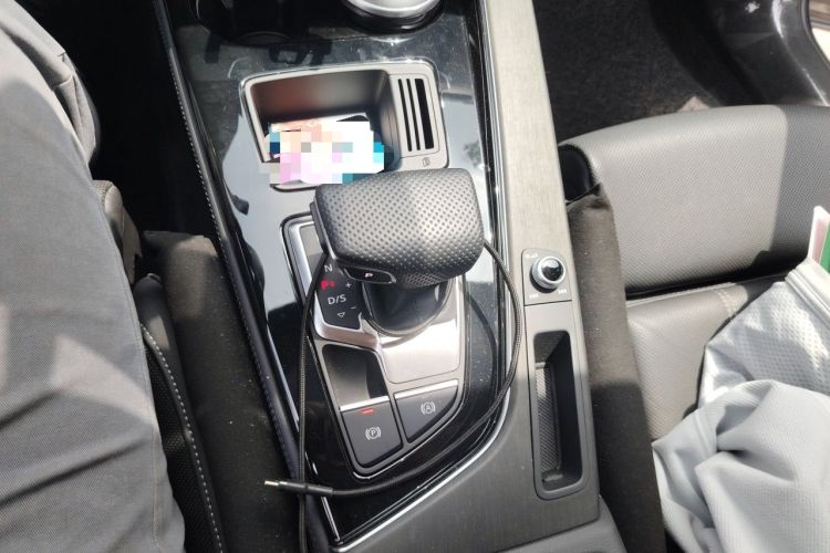 Used Audi A4L 2024 40 TFSI Luxury Dynamic Edition Gear Lever