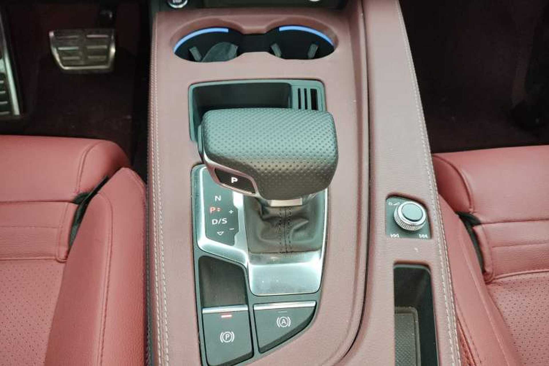 Used Audi A4L 2024 40 TFSI Luxury Dynamic Edition Gear Lever