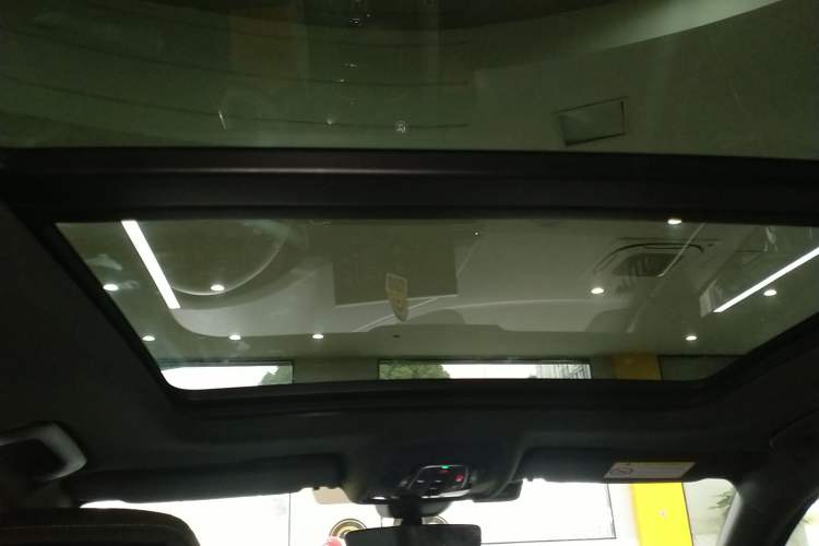 Used Audi A4L 2024 40 TFSI quattro RS Performance Package Headliner